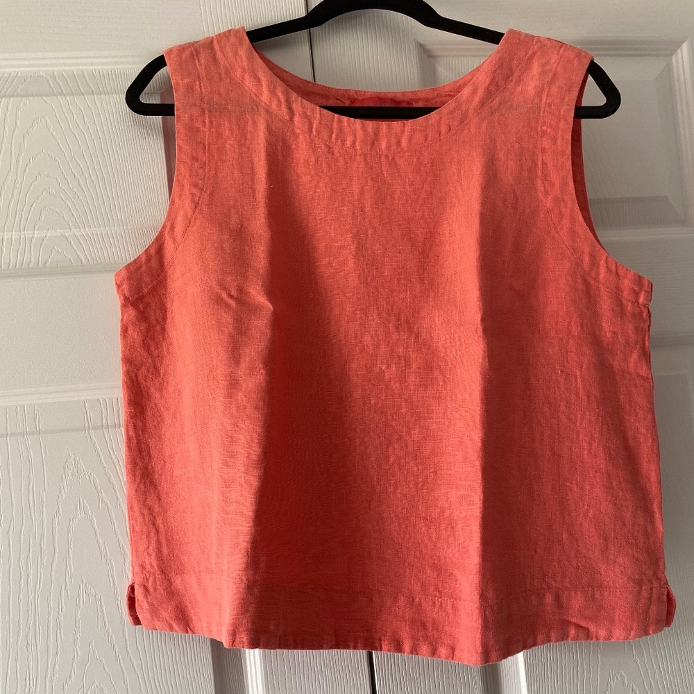 Cut Loose Sleeveless Linen Top